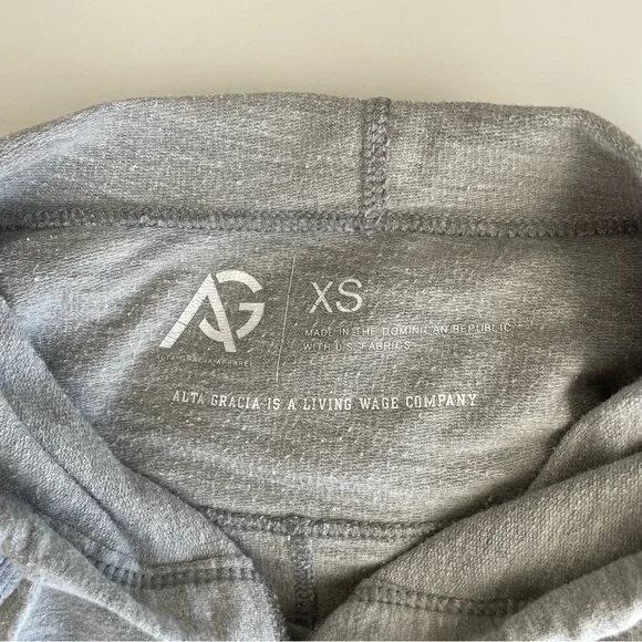 DePaul university grey sweatshirt - Picture 6 of 6